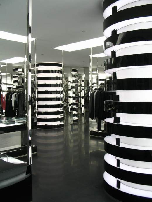 男装上海专卖店（施工图及实景）缩略图